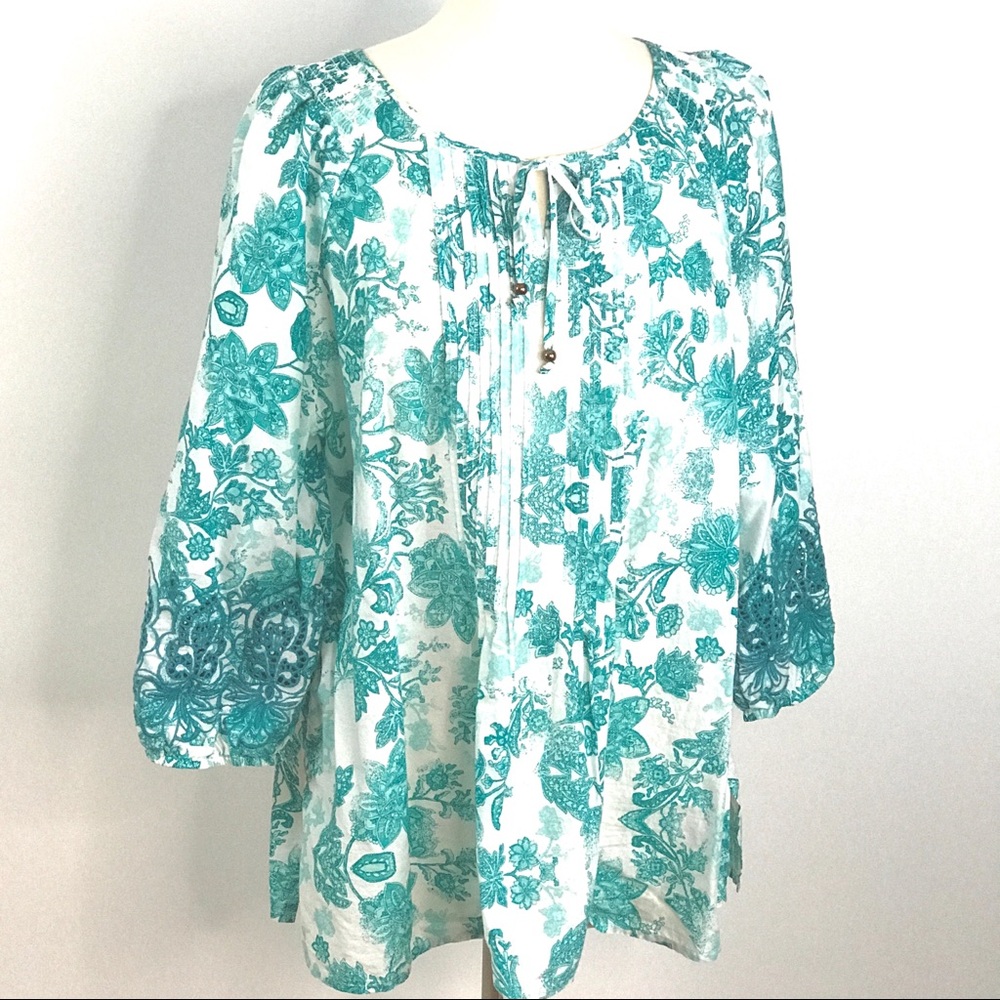 Cotton peasant top, smocking at shoulder. XL